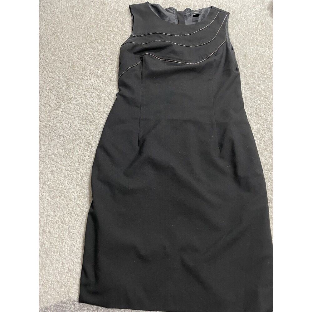 H&M Black knee length Sheath Dress Women's Size 8 Zipper design detail - lined!
